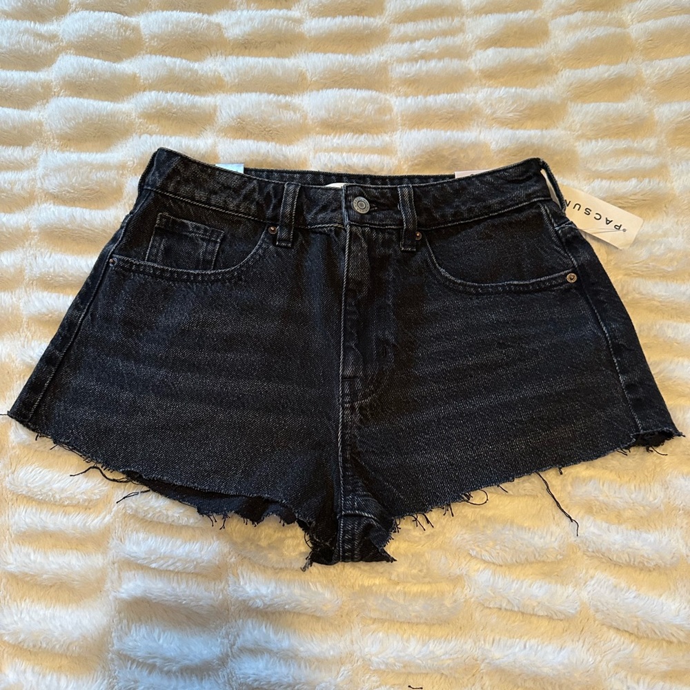 Mom short